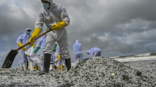 Plastics from burning ship cover Sri Lanka beach