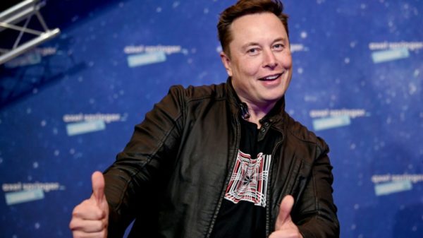 Elon Musk says he is first SNL host with Asperger's syndrome